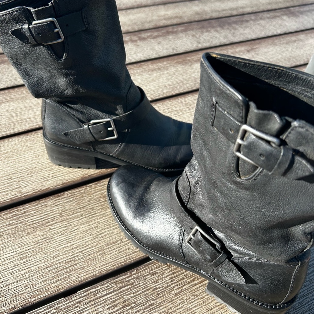 Cole Haan Hemlock W00198 Black Leather Buckle Boot Size 7.5